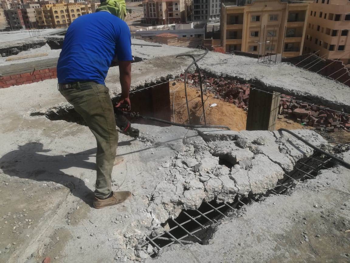 جهاز_الشروق_يزيل_دور_سطح_مخالف_إستغل_صاحبه_الظروف_الإستثنائيه_لتداعيات_فيروس_كورونا_4_2005131214123252