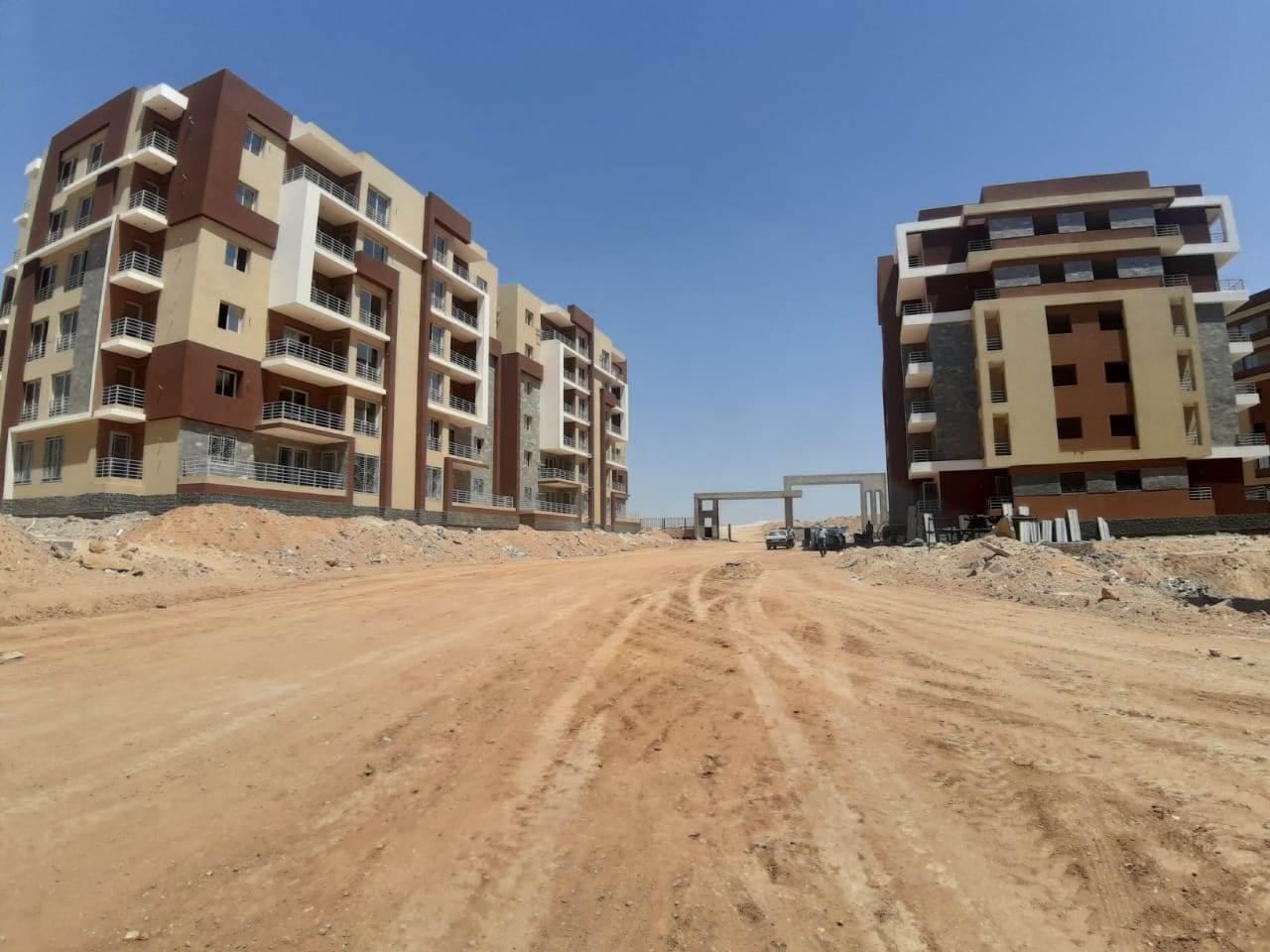 رئيس_جهاز_الشروق_يتفقد_1176__وحدة__سكنية_بمشروع_JANNA_بمركز_خدمات_المدينة_2_(4)_2105261154203364