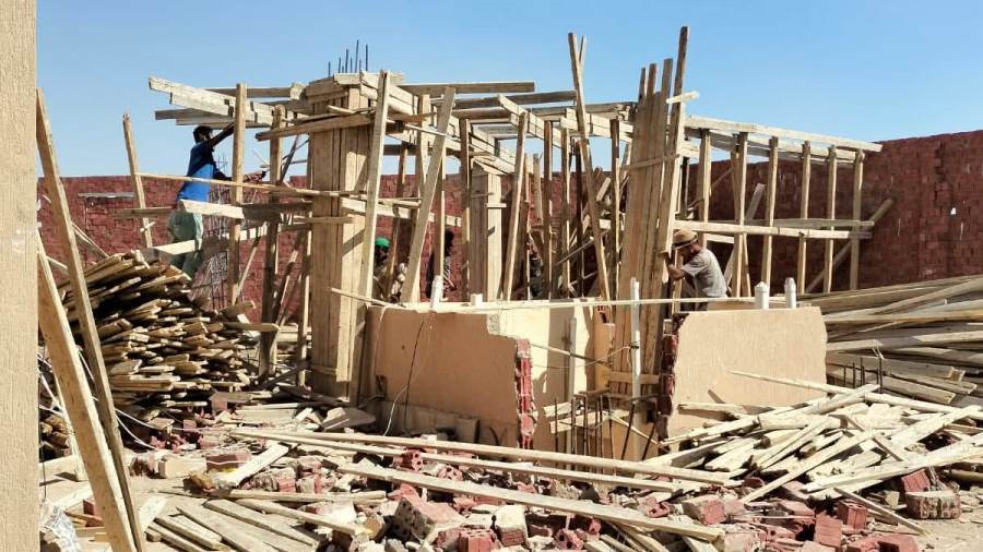 «الإسكان»: حملات لإزالة مخالفات البناء والإشغالات وغلق الأنشطة غير المرخصة بعدد من المدن الجديدة 