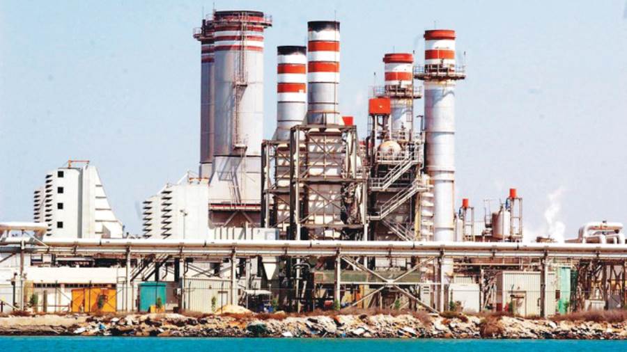 تخصيص أراضٍ لإنشاء محطة تحلية بالإسكندرية ومناطق لوجستية بشمال سيناء