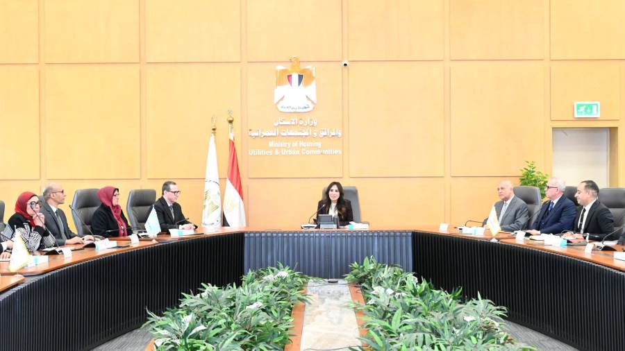 «المنشاوي» تشدد على تسريع وتيرة تقنين الأراضي بالمدن الجديدة