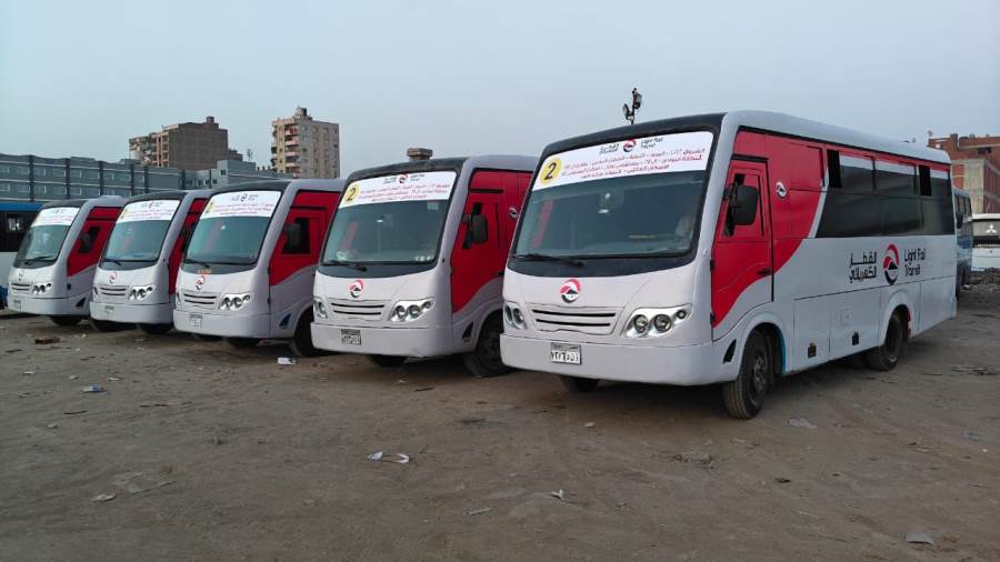 بدء تشغيل منظومة النقل الداخلي بمدينة الشروق.. وخطة متكاملة لتطوير الطرق