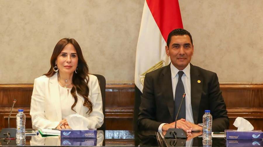 وزيرا الشباب والرياضة والإسكان يبحثان التعاون في تطوير وتشغيل المنشآت الرياضية بالمدن الجديدة