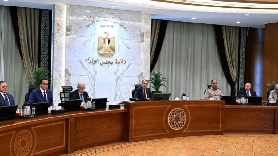 الحكومة توافق على إعانات اجتماعية لمتضرري «الطريق الدائري» وتزيد تعويضات «إحياء القاهرة التاريخية»