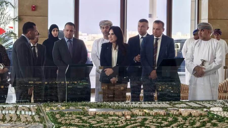 «المنشاوي» ونظيرها العُماني يتفقدان مشروعات مدينة السلطان هيثم ويبحثان فرص التعاون العقاري