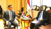 وزير الإسكان يستقبل سفير جمهورية السنغال في القاهرة لبحث سُبل تعزيز التعاون فى مجال الإسكان والتنمية العمرانية