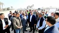 وزير الإسكان ومحافظ الفيوم يتفقدان مجمع محطات مياه الشرب بالعزب الجديدة