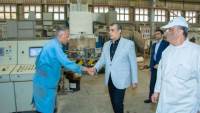  وزير الإنتاج الحربي يتفقد مصنع 63 بحلوان ويوجه بدعم الاستثمار وتطوير خطوط الإنتاج