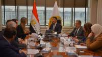 وزير الصناعة يستعرض مع «مرسيدس-بنز إيجيبت» فرص توطين صناعة السيارات فى مصر