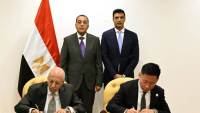 بالشراكة مع أكبر شركة بطاريات في العالم.. مدبولي يشهد توقيع عقد إنشاء مصنع بطاريات كهربائية في مصر