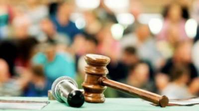 "شيطنة الأسعار" حيلة جديدة لسماسرة الوحدات التجارية في مزادات "الإسكان"