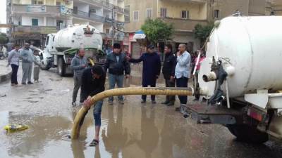 بالصور.. مصرع وإصابة 8 وسقوط أشجار وانهيار مباني بسبب الطقس السيئ بأسيوط