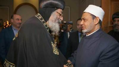  الأزهر والكنيسة يوقفان الصلوات مؤقتا بسبب كورونا 