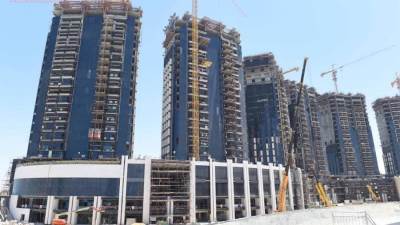 وزير الإسكان يتفقد مشروعات العلمين الجديدة