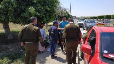 جهاز العاشر يزيل مخالفات الباعة بسوق صيدناوي