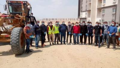 وزير الإسكان: تجهيز مركز طبي ميداني لرعاية للعاملين بمدينة العبور الجديدة