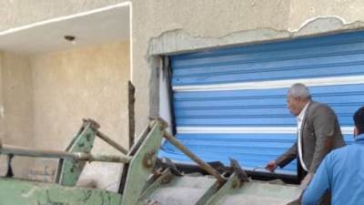 جهاز بدر يزيل مخالفة بإحدى الوحدات السكنية لتغيير النشاط من سكنى إلى تجارى