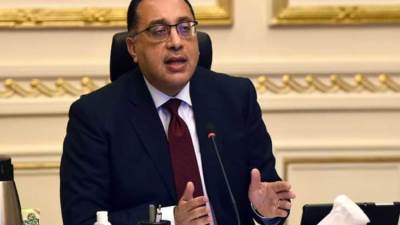 رئيس الوزراء: نأمل عودة الحياة لطبيعتها في شهر يونيو