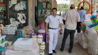  حملة لإزالة المخالفات ورفع الإشغالات بمدينة 15 مايو 