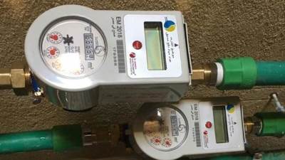 نائب وزير الإسكان يتابع خطة تركيب عدادات المياه مُسبقة الدفع