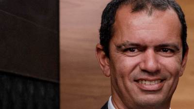 سميح ساويرس يعيد فتح فنادق الجونة بدءاً من 15 مايو.. و"طابا" من يوم 21