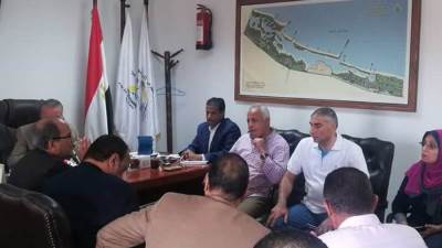 عبد العزيز: ينهي أزمة " الصيانة والتشغيل " في برج العرب ومارينا