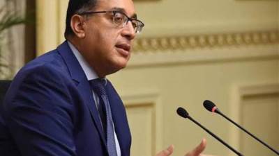 خط ساخن في كل محافظة يعمل 24 ساعة لمتابعة شكاوى المواطنين واستفساراتهم بشأن "كورونا"