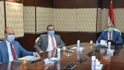 وزير الإسكان يتابع الموقف التنفيذى لمشروع سد «جوليوس نيريرى» الكهرومائية بتنزانيا