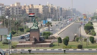 رفع كفاءة الطرق وتنسيق الموقع بالمناطق السكنية بمدينتي العبور و6 أكتوبر