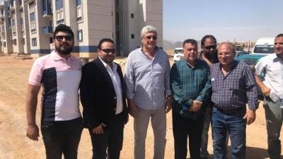 بالصور.. مندوب وزير الإسكان يتابع مشروع الإسكان الإجتماعي بالبحر الأحمر