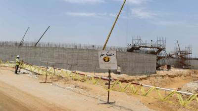 بالصور.. رئيس الوزراء يتفقد محطة معالجة مياه الصرف الصحى بأبورواش