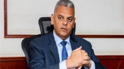 الزهيري ينعي وفاة عزة عارفين مستشار الاتحاد المصري للتأمين