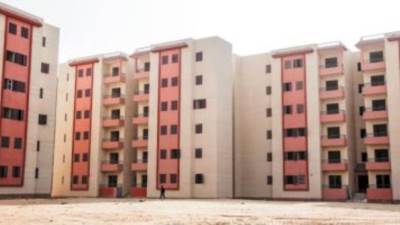 مساعد نائب رئيس هيئة المجتمعات يتفقد مواقع الإسكان الاجتماعى بحدائق أكتوبر