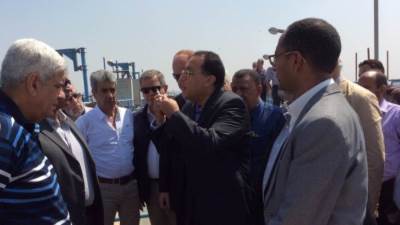 وزير الإسكان ونواب البرلمان على خط الأزمة