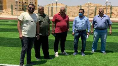 مدينة بدر تسلم ملعبين خماسيين لوزارة الشباب والرياضة 
