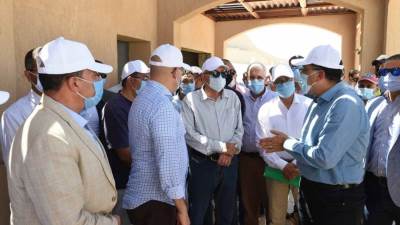 مدبولي يطالب بسرعة الانتهاء من الكورنيش ومنطقة الفيلات خلال 5 أشهر