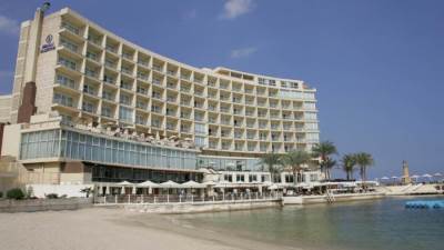 مقابل الانتفاع لفندق فلسطين يثير أزمة 