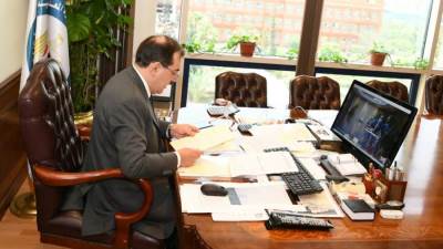 وزير البترول يتابع تنفيذ المشروع القومى لاستخدام الغاز الطبيعى كوقود للسيارات