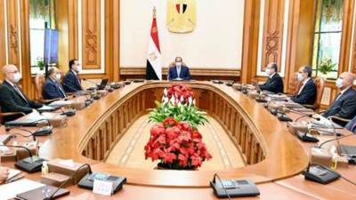 السيسي يتابع خطة نقل الحكومة للعاصمة الإدارية الجديدة .. ويوجه بزيادة المساحات الخضراء