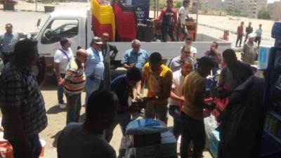 رئيس «بدر» يقود حملة على المحلات المخالفة بالمدينة (صور)