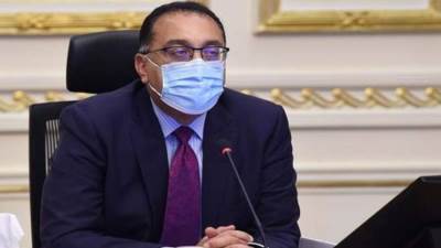 الحكومة تنفي الاستغناء عن 192 ألف عامل بشركات قطاع الأعمال