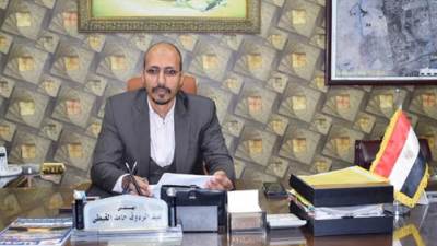 إزالة دور سطح مخالف أصر مالكه على استكماله رغم إيقاف الأعمال بـ«الشروق»