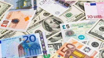 استقرار أسعار العملات اليوم الخميس .. والدولار يسجل 16 جنيها للبيع