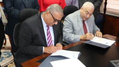 «المجتمعات العمرانية» وجامعة السادات توقعان بروتوكول تعاون لمواكبة التطور العلمي