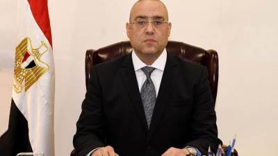 بعد أقل من 24 ساعة من نشرنا للواقعة .. وزير الاسكان يستجيب لـ( إسكان مصر ) وينهي انتداب موظفة (الكوريك)