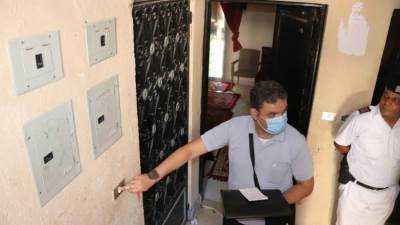التفتيش على وحدات الإسكان الاجتماعي المخالفة بالعاشر من رمضان (صور)