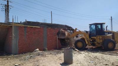 بالفيديو .. استمرار حملات إزالة مخالفات البناء في أسيوط