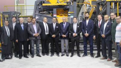 عربية القابضة تدشن مصنعا للطوب الأسمنتى بالشراكة مع "العزايزى" 