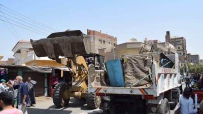 تحرير 404 محاضر خلال حملات لرفع الإشغالات والنظافة بمركز أبوقرقاص في المنيا