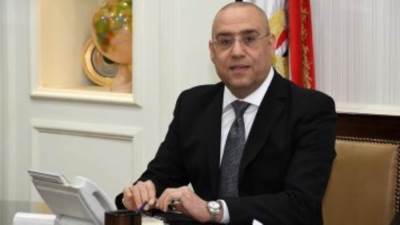 وزير الإسكان يخفض مقابل التصالح بمخالفات البناء فى المدن الجديدة من 15 لـ25%